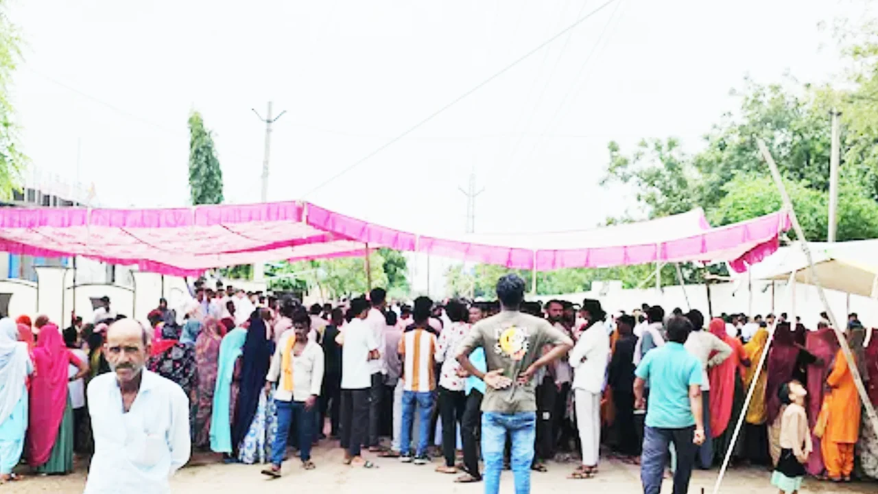 bajri-mafia-tonk-village-protest-nyay-ki-maang