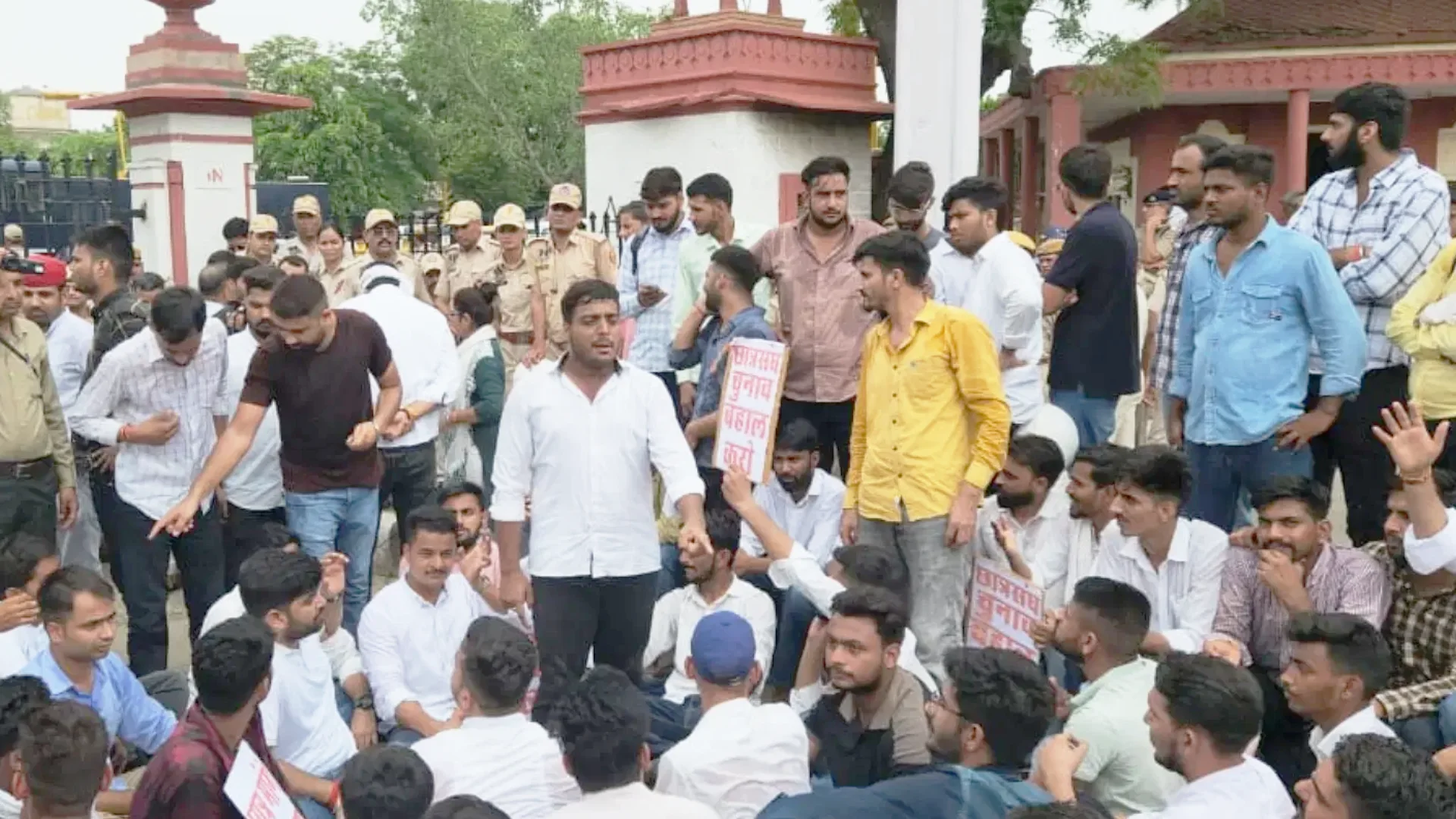 chhatrasangh-chunav-siyasat-phir-garmi-kyun