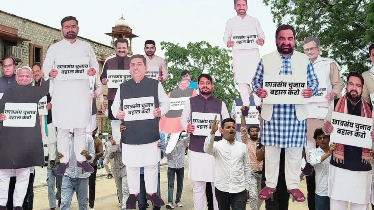 rajasthan-students-demand-democracy-leaders-poster-protest